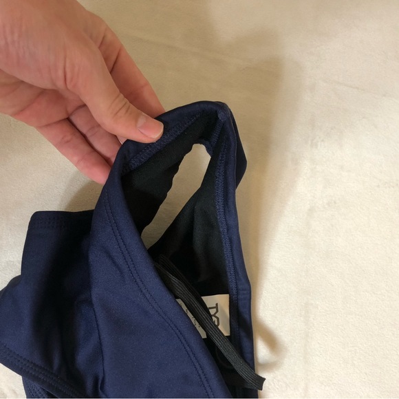 Blue TYR double lined swim brief

Size 30 - Picture 3 of 4